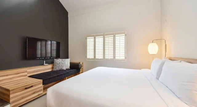 Люкс The Locale Hotel Grand Cayman