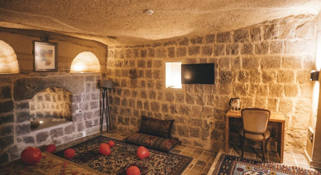 Трёхместный люкс Kapalos Cave Hotel