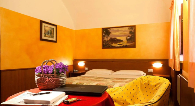 Hotel Antica Fonte, Book Hotel Brescia Lombardy