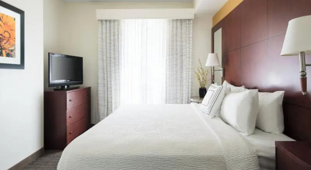 Четырёхместный люкс Residence Inn by Marriott Phoenix Desert View at Mayo Clinic