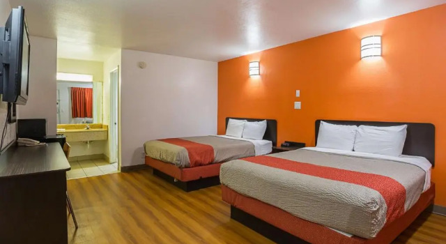 Четырёхместный номер Deluxe Motel 6-Brinkley, AR
