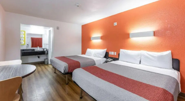 Четырёхместный номер Deluxe Motel 6-North Richland Hills, TX