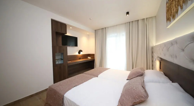 Двухместный номер Superior с балконом Hotel Scala dOro