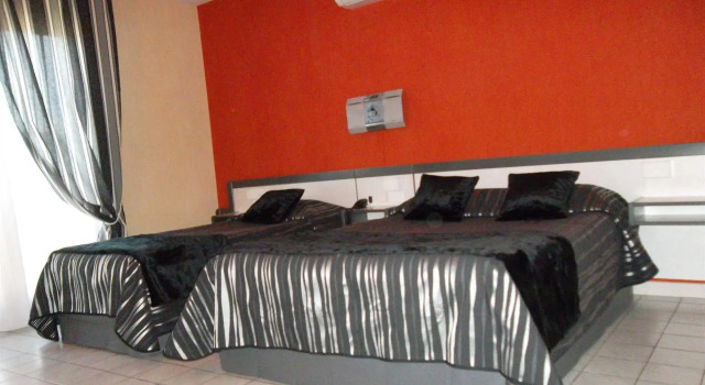Le Médicis, Prenota Hotel Roussillon Isère