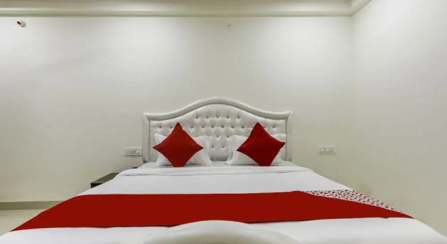 Oyo 41187 Hotel Jainam Regency