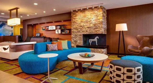 Кровать в общем номере Fairfield Inn & Suites by Marriott Lincoln Southeast