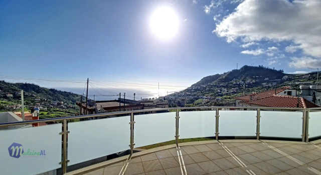 Yohanna's accommodation, Boek Hotel Câmara de Lobos Madeira