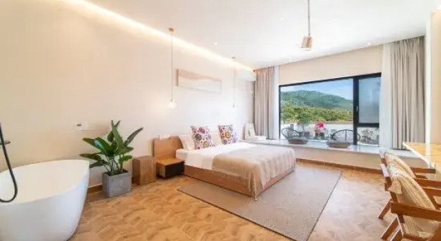 Wanning Riyuewan Flower Romantic Homestay