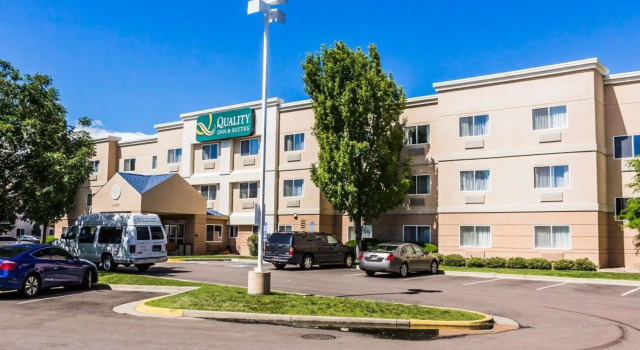 Quality Inn & Suites Golden - Denver West, Book Hotel Golden Colorado