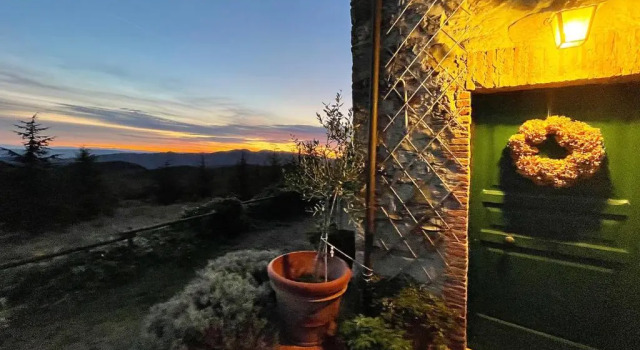 Vitalba by Gallo, Book Apartment Chianni 