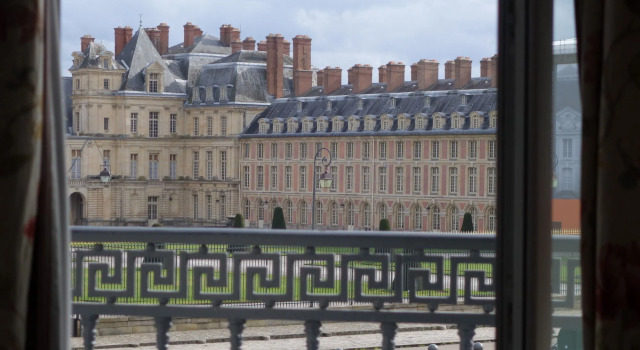 Hôtel de Londres, Забронировать Отель Отели в центре Фонтенбло с завтраком, отели в центре Фонтенбло с завтраком