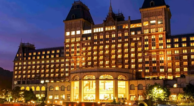 Четырёхместный номер Standard с видом на парк Hotel Okura JR Huis Ten Bosch