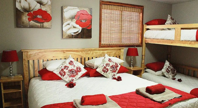 Семейный номер Standard A Cherry Lane Self Catering and B&B