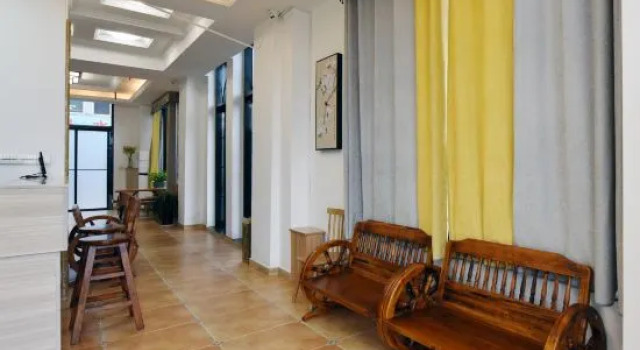 Taicang Your Crown Trip Inn, Book Hotel Hoteller i Suzhou med parkering, Parkering