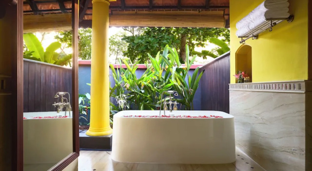 Двухместная вилла Luxury с балконом и с видом на сад Taj Kumarakom Resort & Spa, Kerala