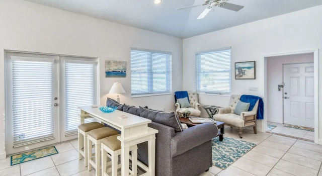 Johnson Beach Way - 4 Br Home, Rezerwuj Dom wakacyjny Hotele w Palm Coast z parkingiem, Parking