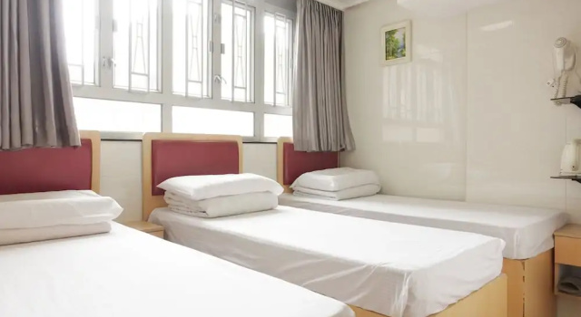 Трёхместный номер Standard Wing Sing Hong Guesthouse