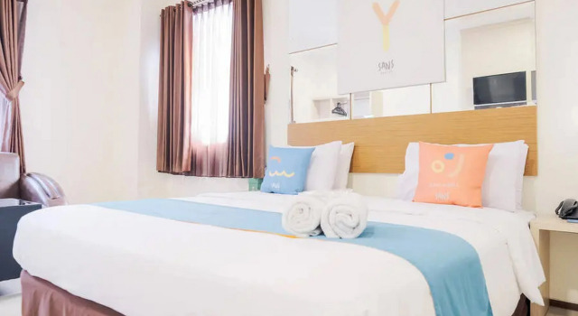 Люкс Super OYO Townhouse OAK Hotel Fiducia Serpong