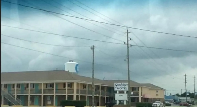 Sandpiper Motel