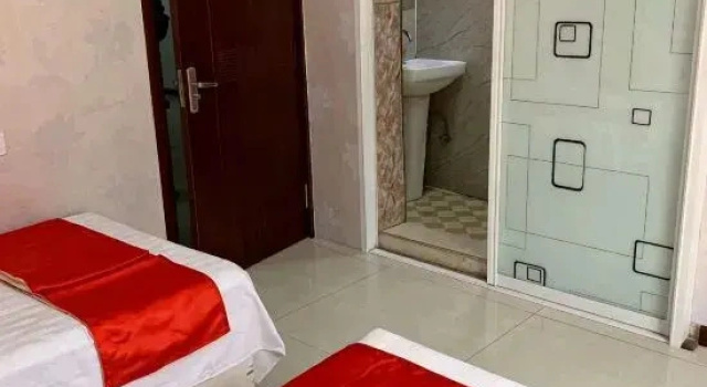 Номер Standard No.8 Inn in Yingkou