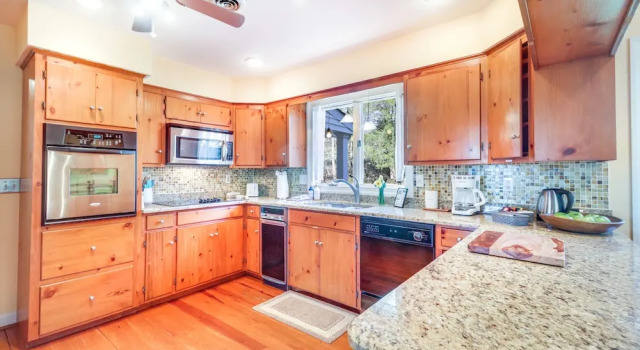 Rural and Spacious Virginia Home on ~ 2 Acres!, Foglalás Szálloda Orange Virginia