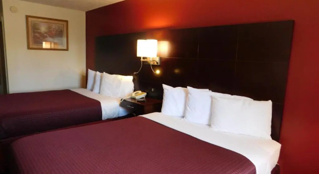 Номер Superior Surry Inn - Dobson - I-77 - Exit 93