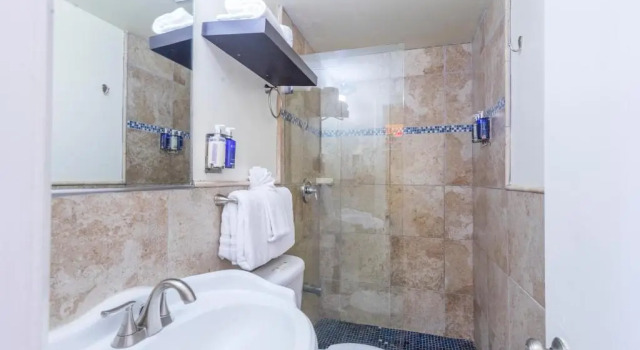 Четырёхместный номер Standard Pegasus International Hotel