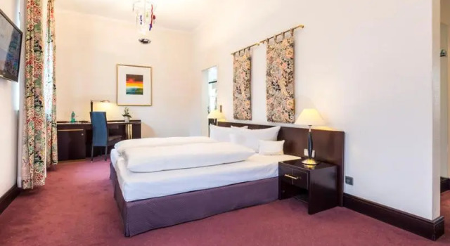 Номер Standard DOM Hotel LIMBURG