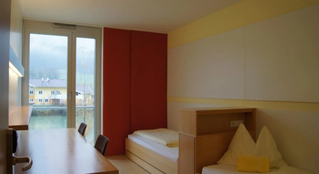 Hostel-Jugendherberge St. Johann im Pongau, Забронировать Отель Санкт-Иоганн-им-Понгау Salzburger Sportwelt, рядом с 2-кресельный подъемник Ханбаум