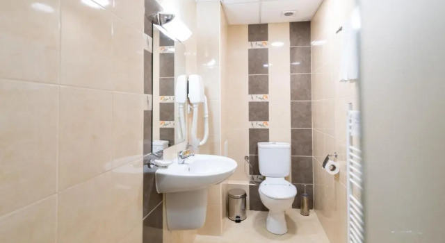 Полулюкс Paradise SPA Hotel