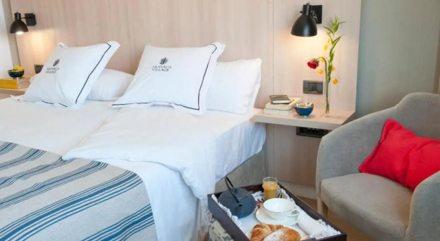 Трёхместный номер Standard Aravaca Village Hotel