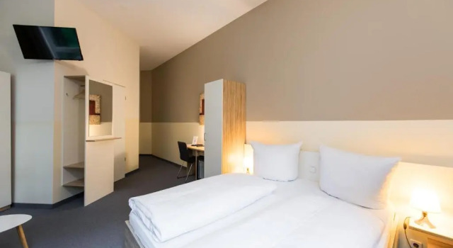 Четырёхместный номер Comfort Nu Wave Hotel Berlin - Digital Check-In