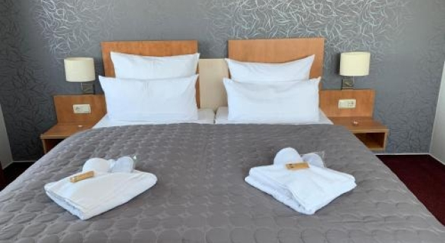 Ambassador, Rezervovat Hotel Hotely v Braniborsko s parkováním, Parkování