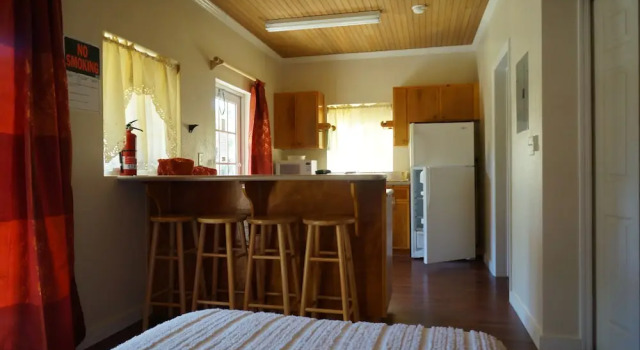 Cottage Island Seaside Suites