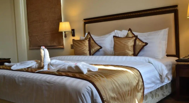 Номер Deluxe The Legend Hotel