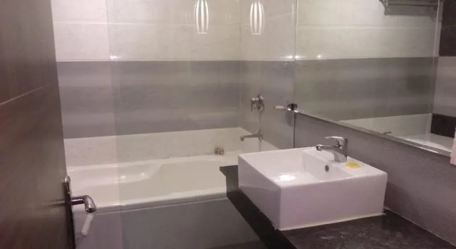 Семейный номер Deluxe Hotel Windsor Heights ( All Rooms with Air Purifier)