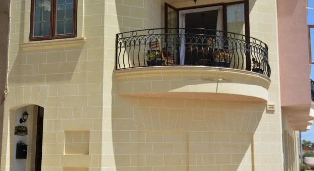 Joseluce, Reservar Hotel Gudja Malta