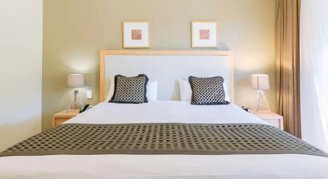 Двухместный номер Deluxe с балконом и с видом на сад Rydges Kalgoorlie