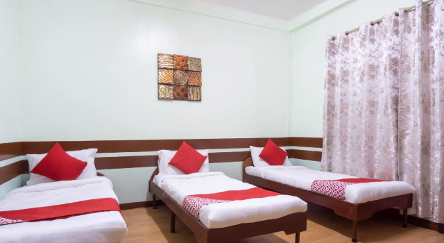 Люкс RedDoorz at Maanyag Pension House Mandaue