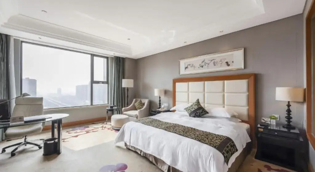 Двухместный номер Executive Wyndham Xinyang Downtown