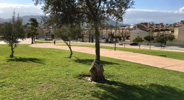 Коттедж с 3 комнатами Chalet Parque Tecnológico