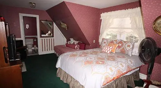 Номер Deluxe Walk to Lake Arrowhead Village! Home w/ Lake Views