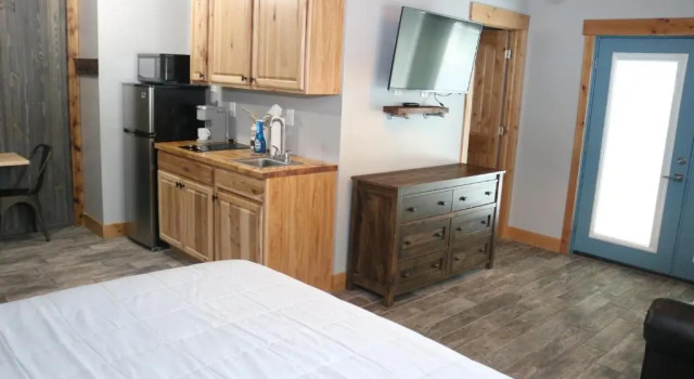 Студия Columbine Inn