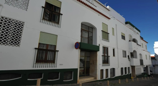 Lagos Central Apartments Ap 3, Varaa Huoneisto Lagos Albufeira