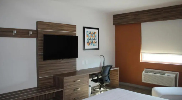 Двухместный номер Deluxe Holiday Inn Express - Monterrey - Fundidora by IHG