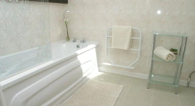 The Shakespeare Lodge - Sleeps up to 12 - 2 HOT TUBS, Забронировать Отель Отели Уорикшир с парковкой, Парковка