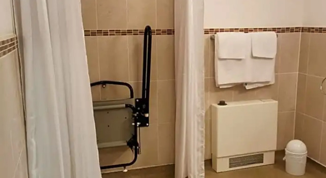 Номер Standard The Grove Hotel