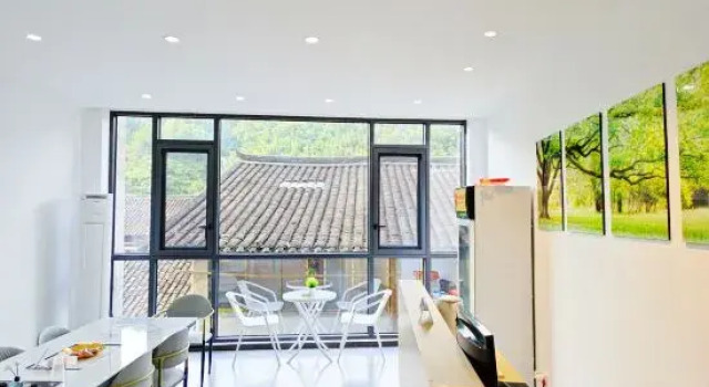 Zhaoxing Dong Village Cloud Residence Homestay, Prenota Hotel Zhaoxing Guizhou