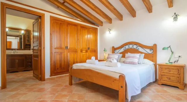 Cas General - Villa With Pool, Book Villa Hotels in Santa Eugenia with Parking, Parking