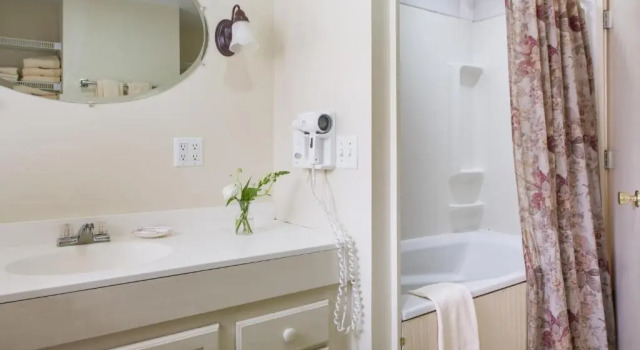 Люкс с 2 комнатами Mira Monte Inn & Suites
